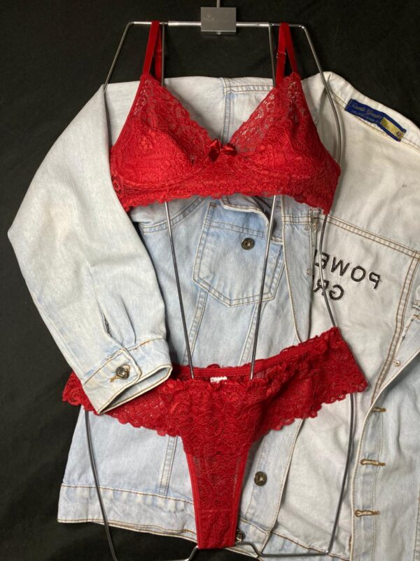 Conjunto Lingerie em Renda – Vermelho Sensual