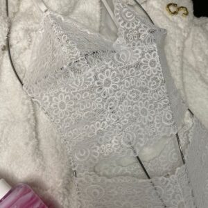 Conjunto Lingerie em Renda Branca – Sem Bojo